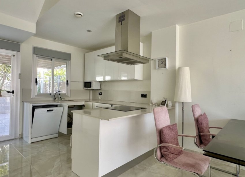 Resale - Villa - Orihuela Costa - Lomas de Cabo Roig