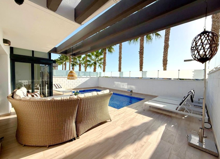 Resale - Villa - Orihuela Costa - Lomas De Cabo Roig