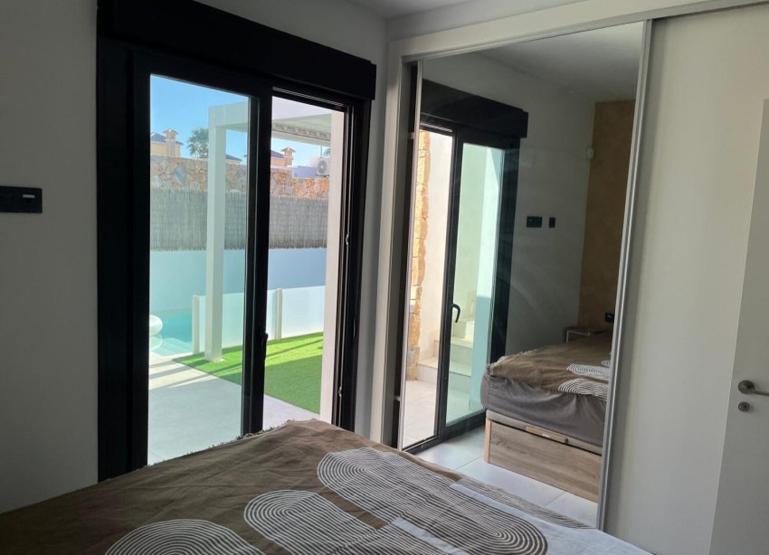 Resale - Villa - Orihuela Costa - Lomas de Cabo Roig