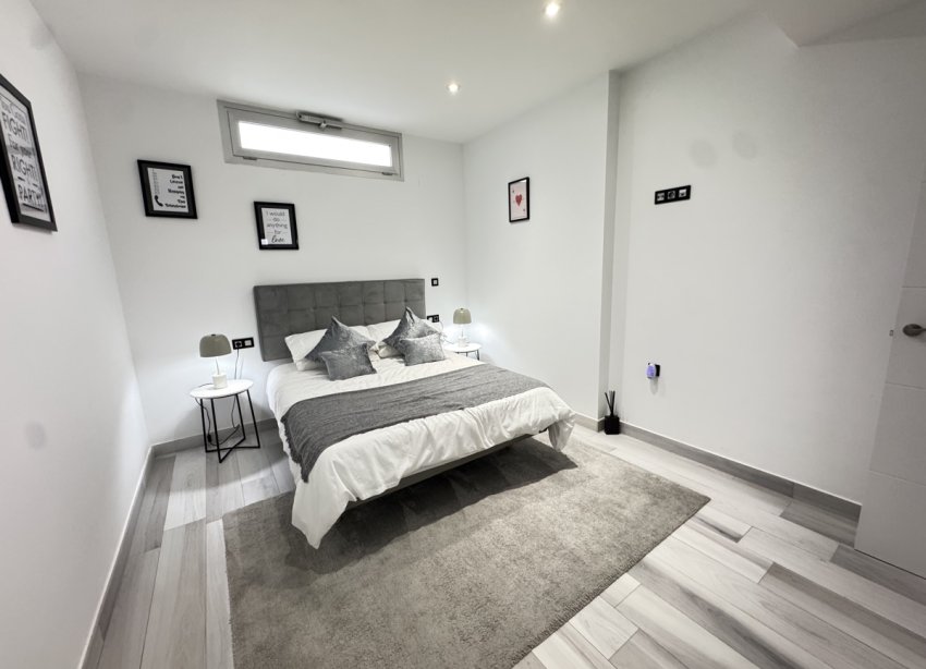 Resale - Villa - Orihuela Costa - Lomas de Cabo Roig