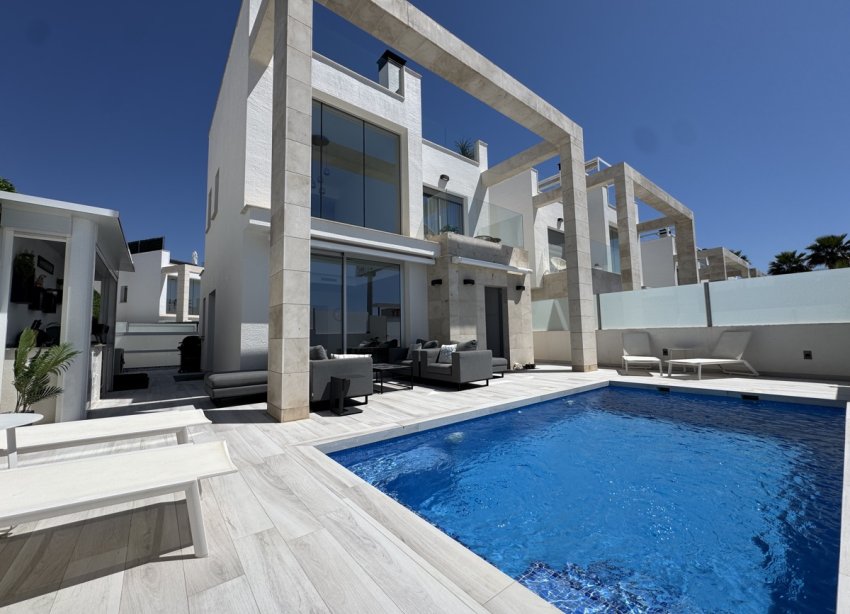 Resale - Villa - Orihuela Costa - Lomas de Cabo Roig