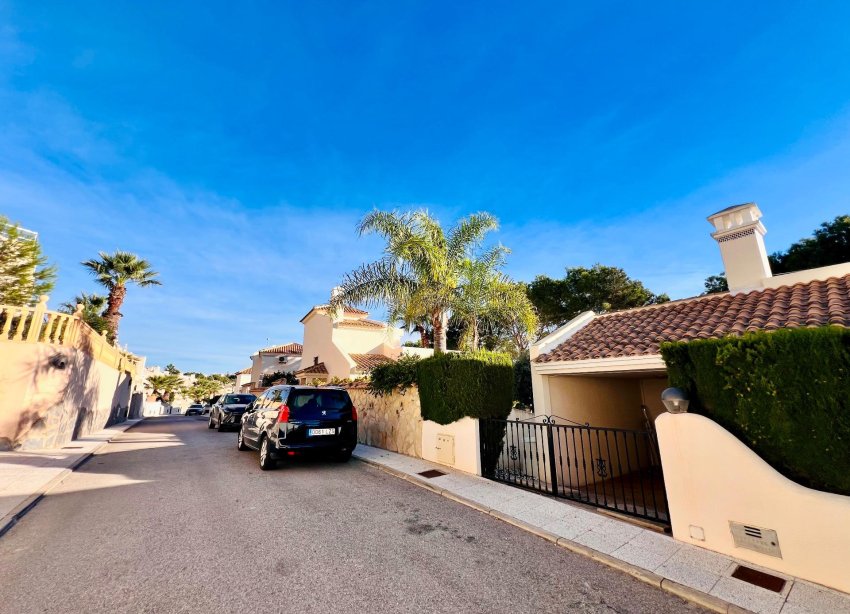 Resale - Villa - Orihuela Costa - Lomas de Campoamor-Las Ramblas