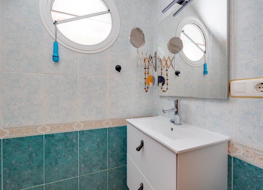 Resale - Villa - Orihuela Costa - Lomas de Don Juan