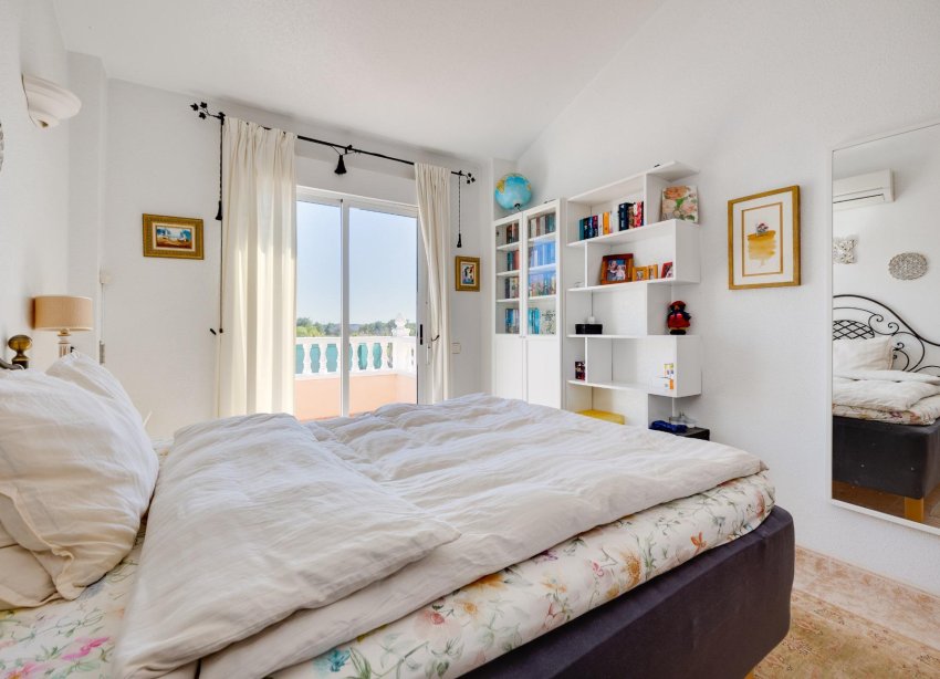 Resale - Villa - Orihuela Costa - Lomas de Don Juan