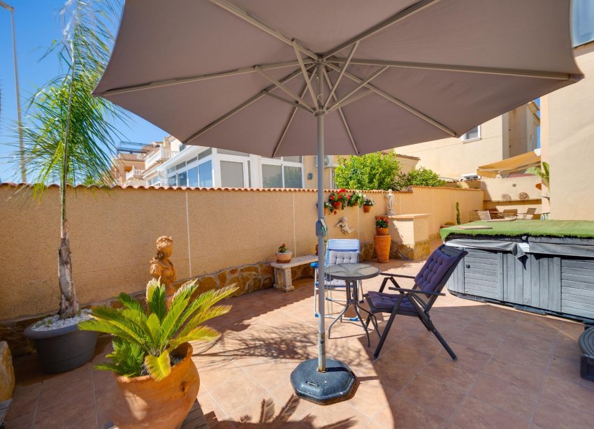 Resale - Villa - Orihuela Costa - Lomas de Don Juan