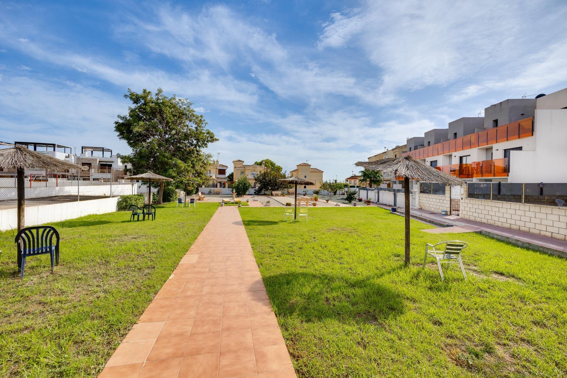 Resale - Villa - Orihuela Costa - Lomas de Don Juan
