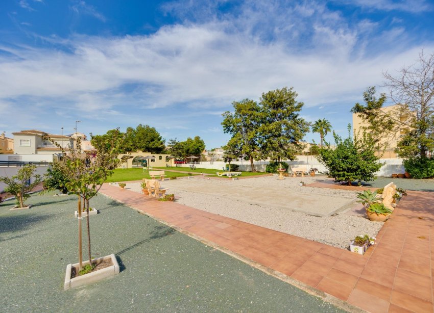 Resale - Villa - Orihuela Costa - Lomas de Don Juan