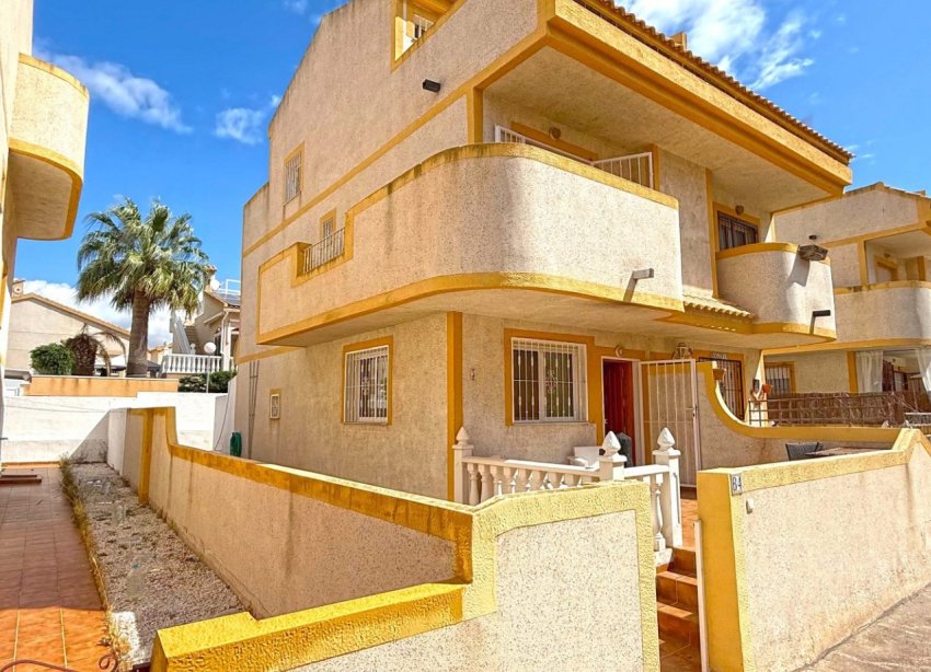 Resale - Villa - Orihuela Costa - Los Altos