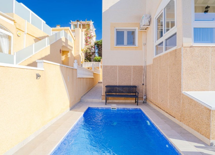 Resale - Villa - Orihuela Costa - Los Altos