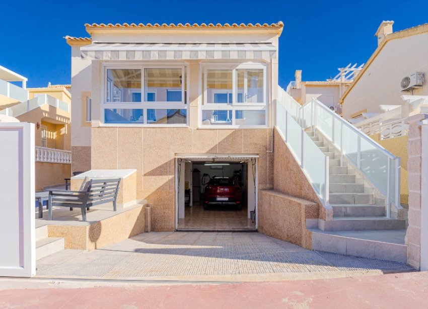Resale - Villa - Orihuela-Costa - Los Altos