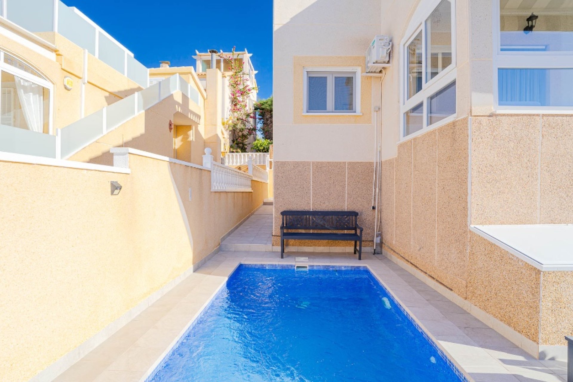 Resale - Villa - Orihuela-Costa - Los Altos