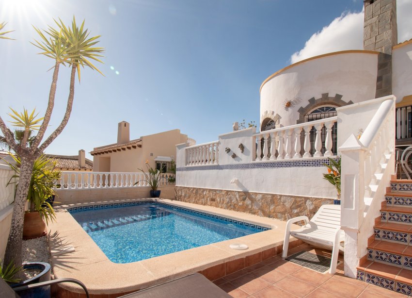 Resale - Villa - Orihuela Costa - Los Dolses