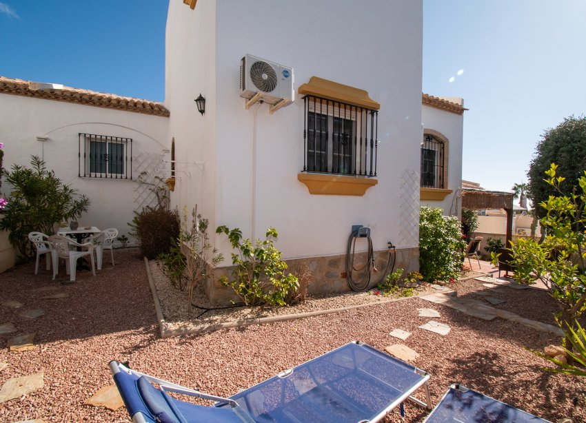 Resale - Villa - Orihuela Costa - Los Dolses