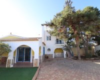 Resale - Villa - Orihuela Costa - Los Dolses