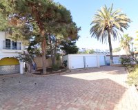 Resale - Villa - Orihuela Costa - Los Dolses