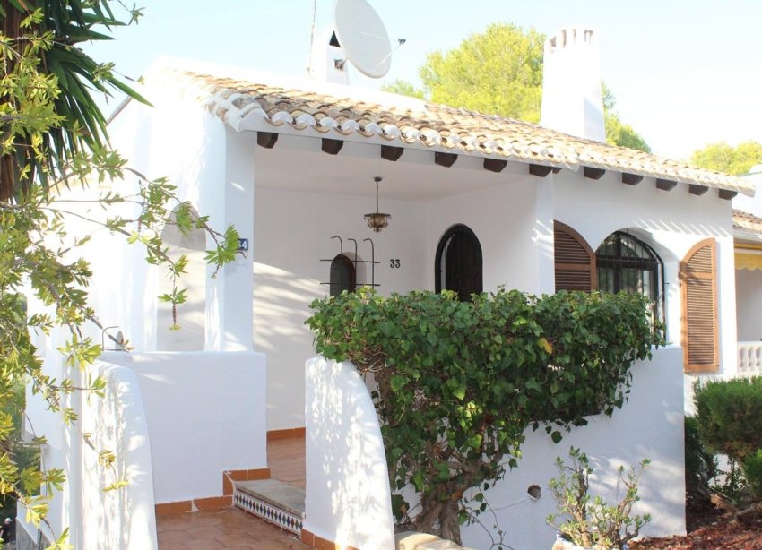 Resale - Villa - Orihuela Costa - Los Dolses