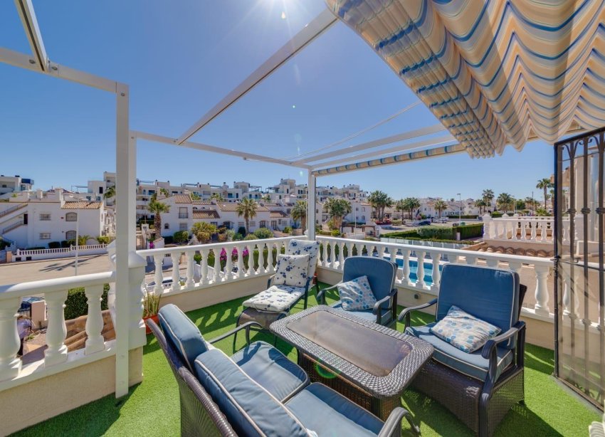 Resale - Villa - Orihuela Costa - Los Dolses