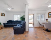 Resale - Villa - Orihuela Costa - Los Dolses