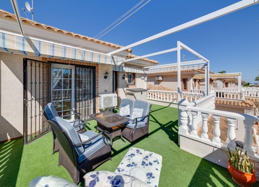 Resale - Villa - Orihuela Costa - Los Dolses