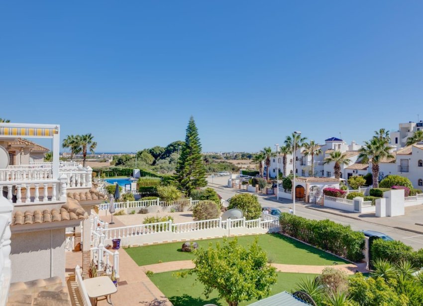 Resale - Villa - Orihuela Costa - Los Dolses