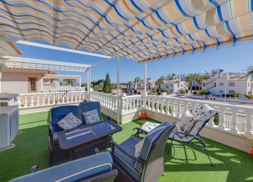 Resale - Villa - Orihuela Costa - Los Dolses