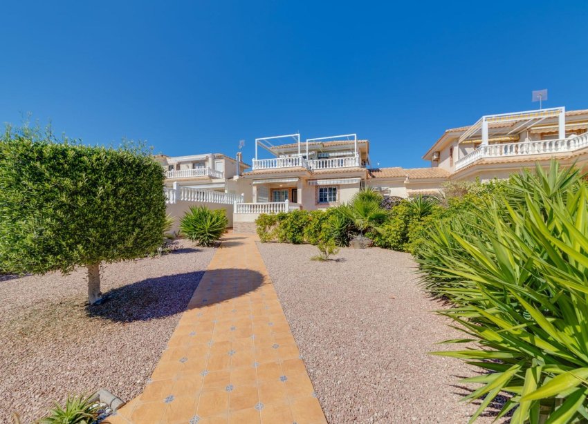 Resale - Villa - Orihuela Costa - Los Dolses