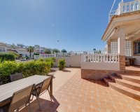 Resale - Villa - Orihuela Costa - Los Dolses