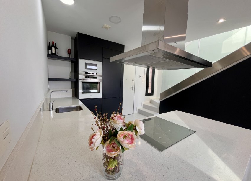 Resale - Villa - Orihuela Costa - Los Dolses