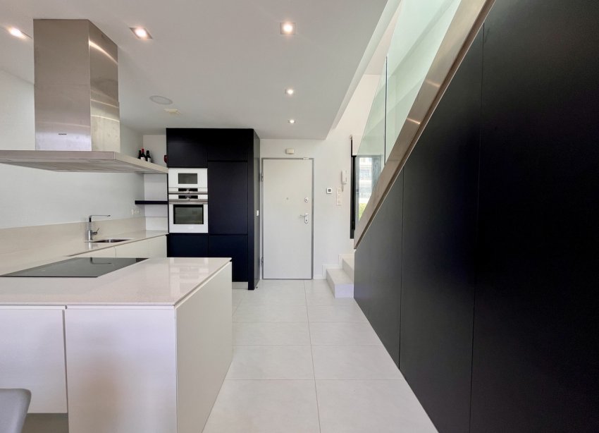 Resale - Villa - Orihuela Costa - Los Dolses