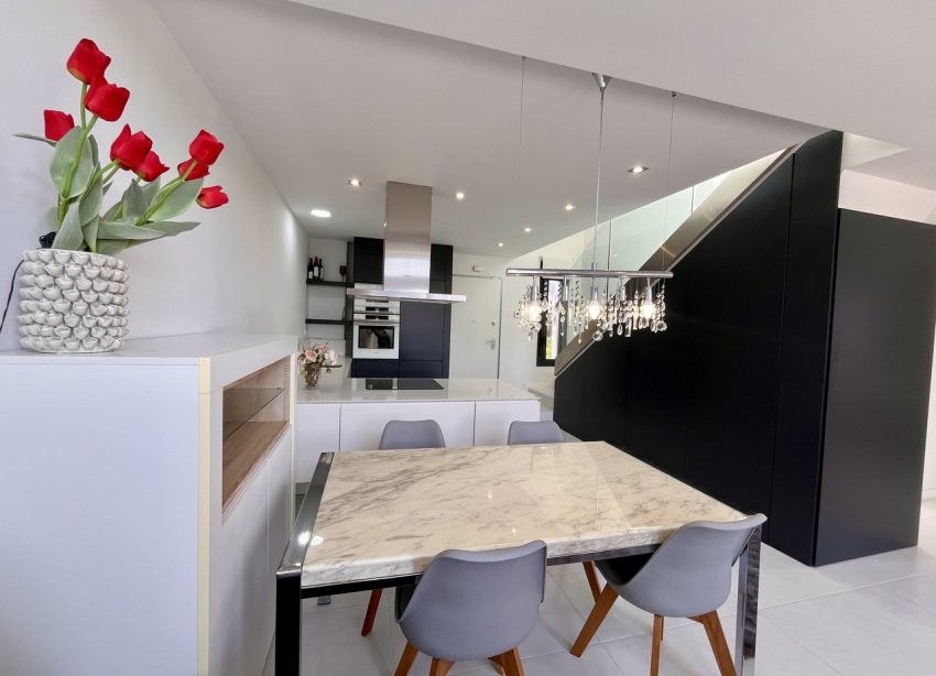 Resale - Villa - Orihuela Costa - Los Dolses