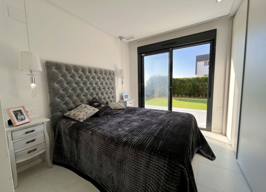 Resale - Villa - Orihuela Costa - Los Dolses