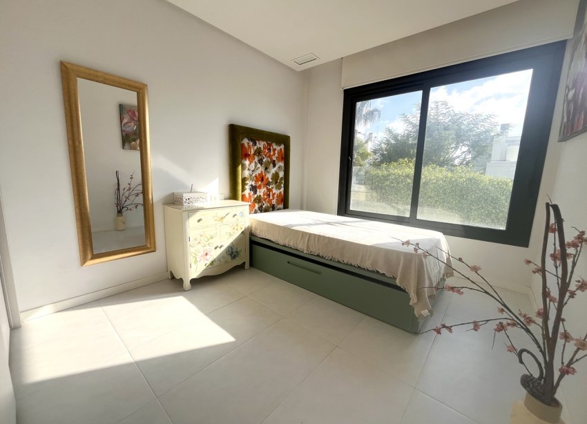 Resale - Villa - Orihuela Costa - Los Dolses