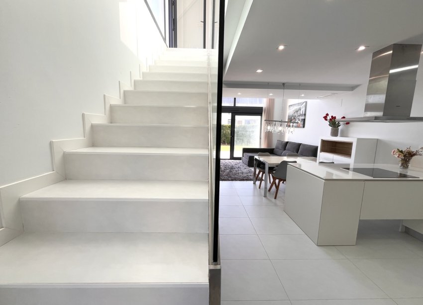 Resale - Villa - Orihuela Costa - Los Dolses