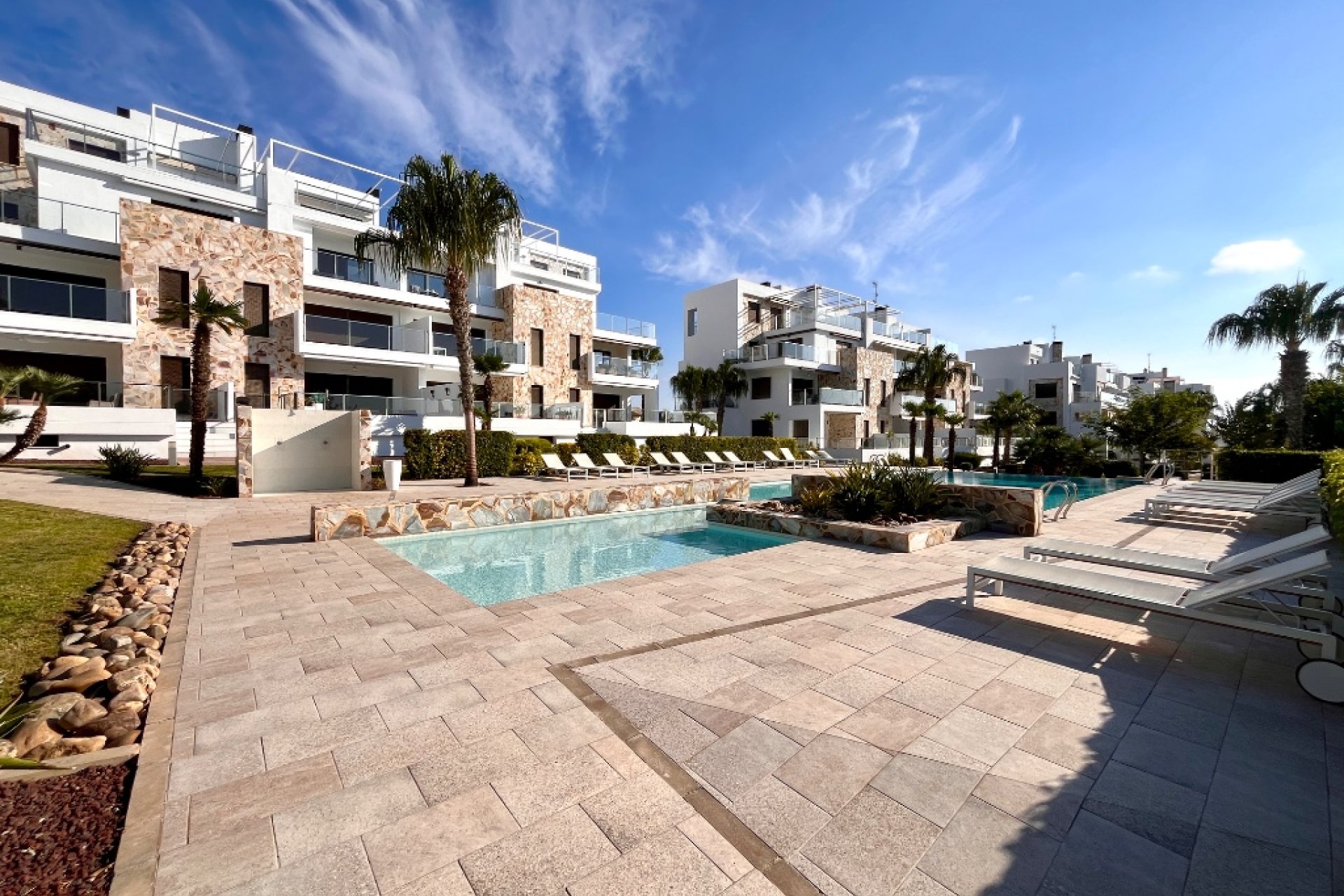 Resale - Villa - Orihuela Costa - Los Dolses