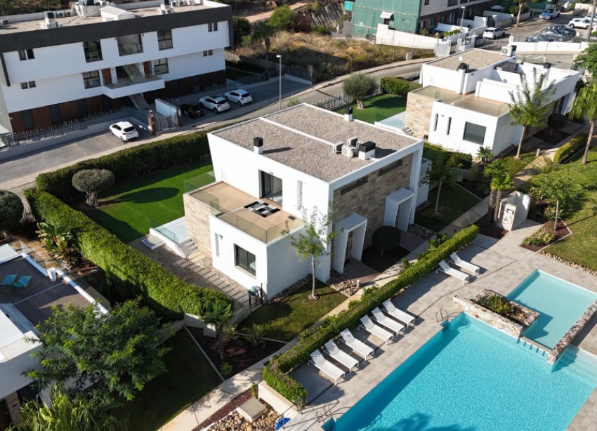 Resale - Villa - Orihuela Costa - Los Dolses