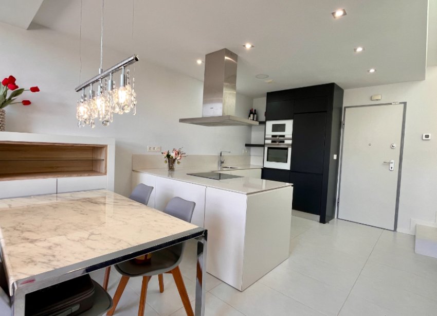 Resale - Villa - Orihuela Costa - Los Dolses