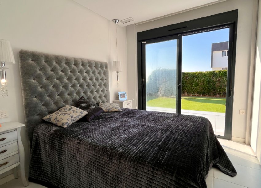 Resale - Villa - Orihuela Costa - Los Dolses