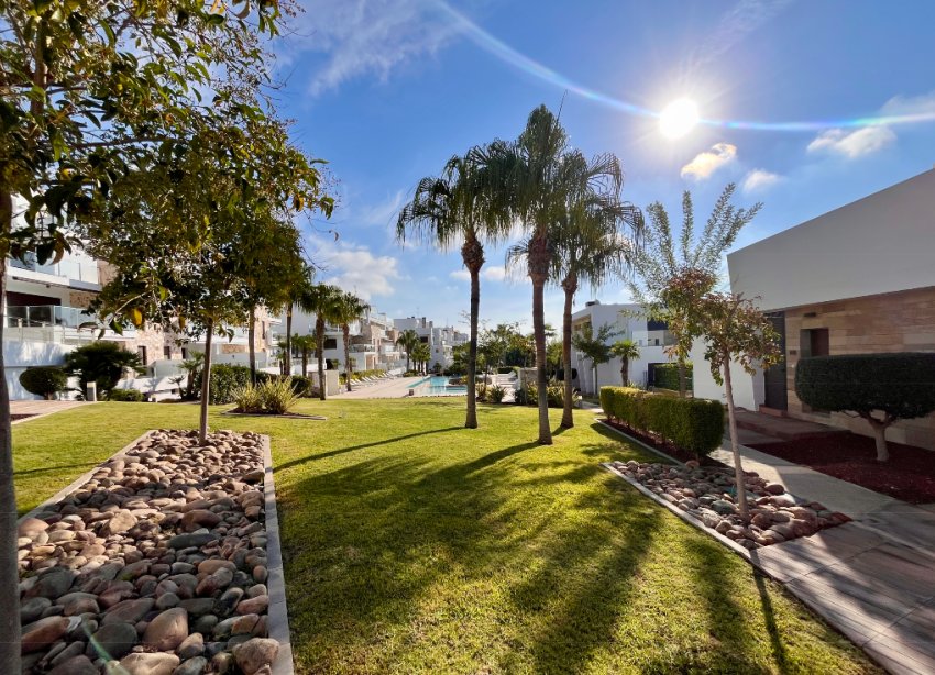 Resale - Villa - Orihuela Costa - Los Dolses