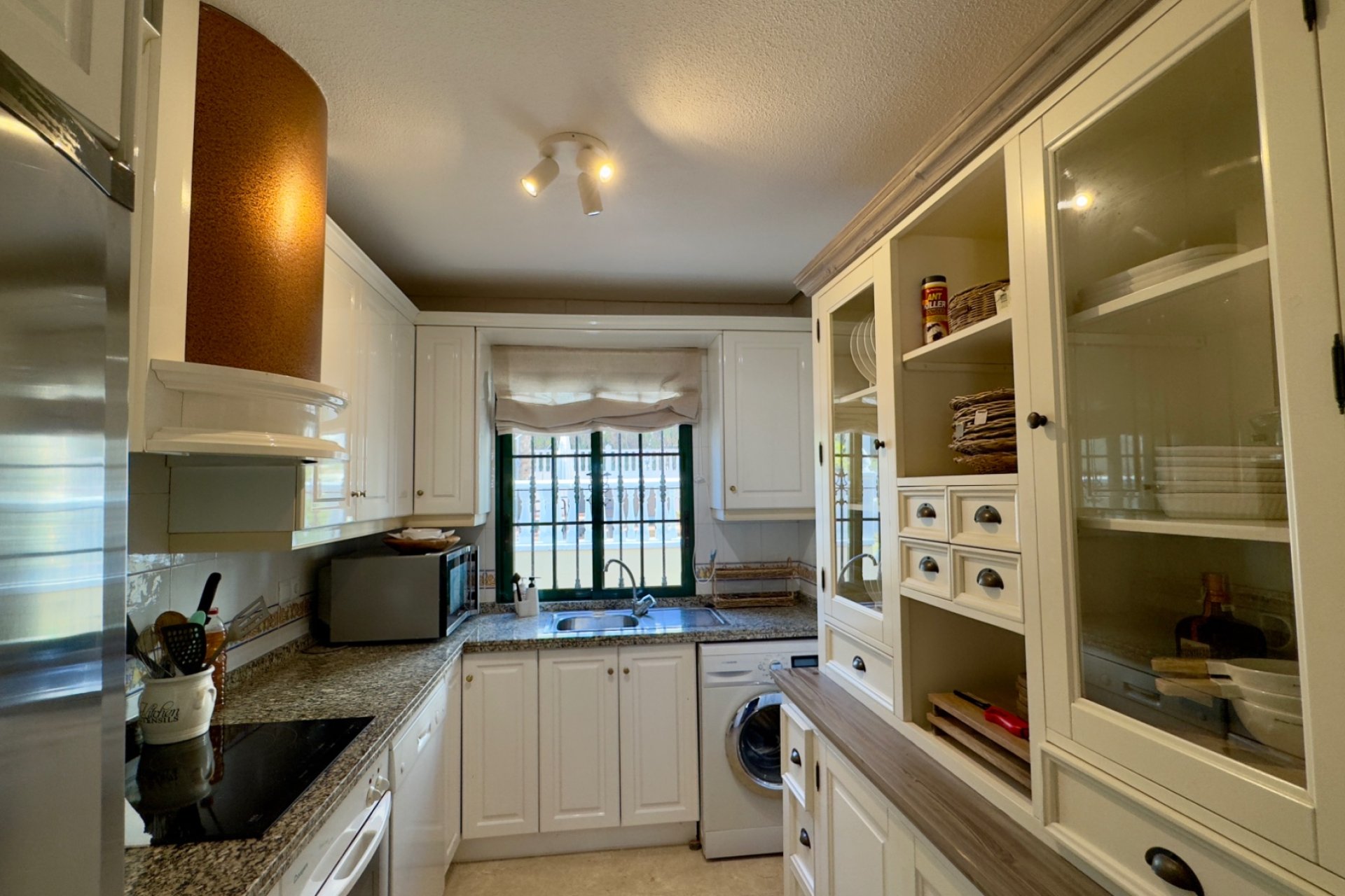 Resale - Villa * - Orihuela Costa - Los Dolses