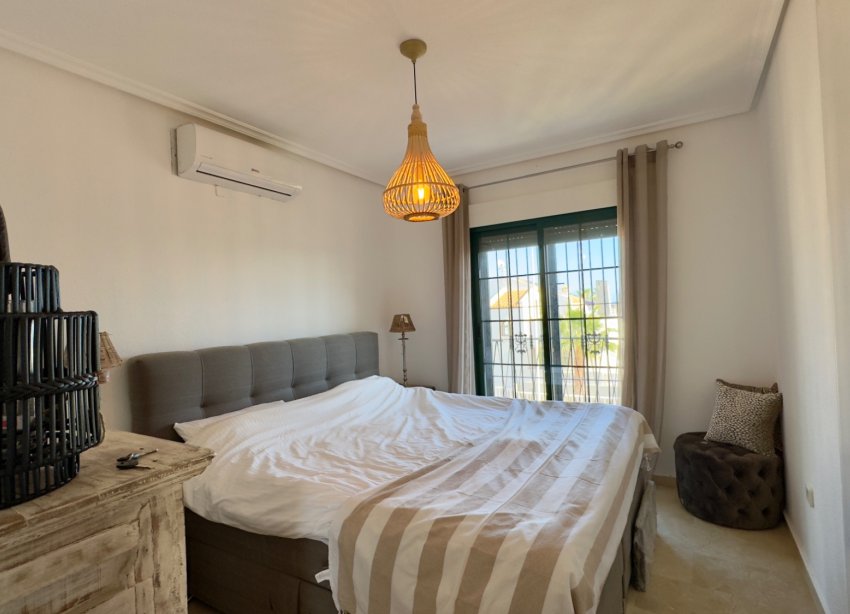 Resale - Villa * - Orihuela Costa - Los Dolses
