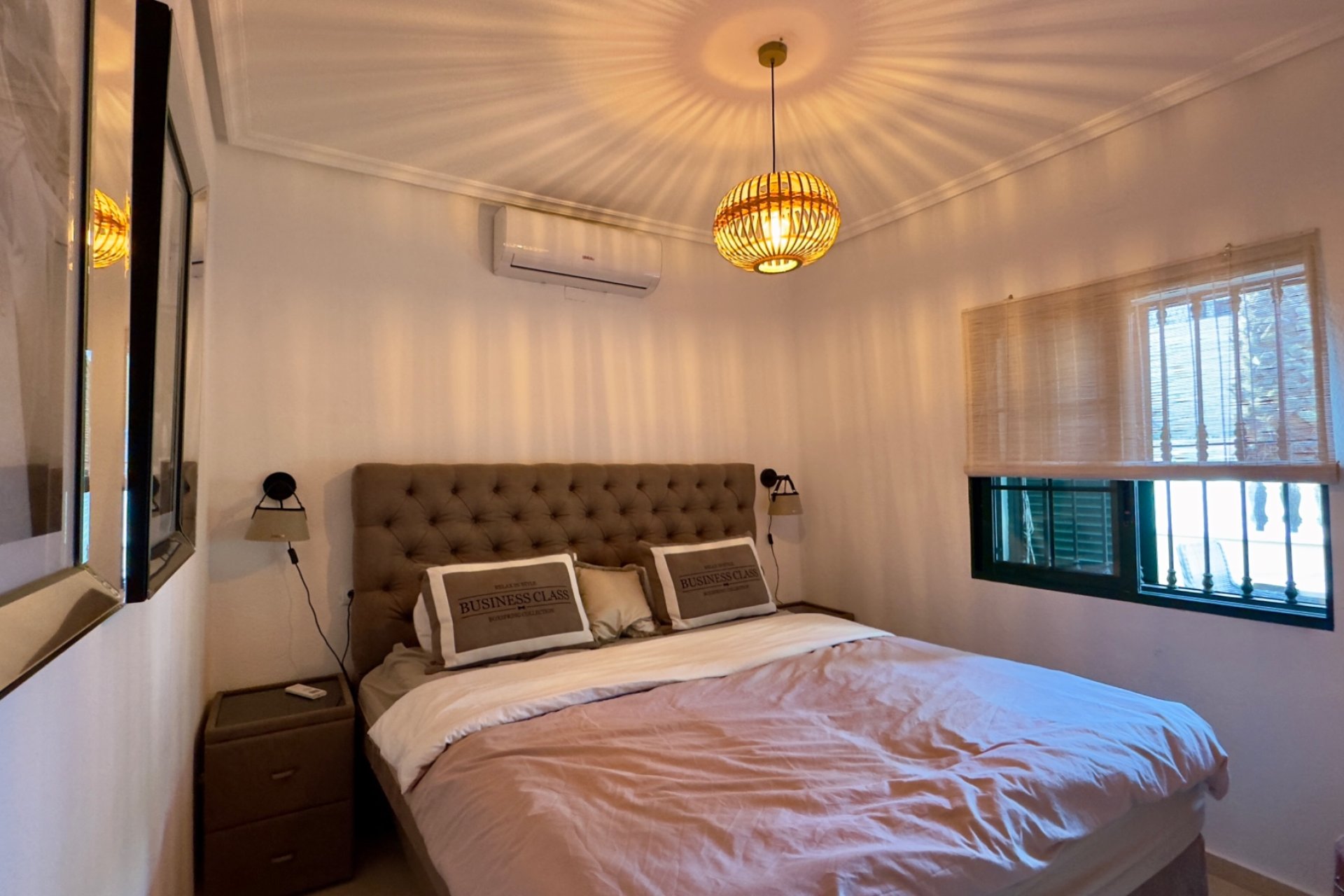 Resale - Villa * - Orihuela Costa - Los Dolses