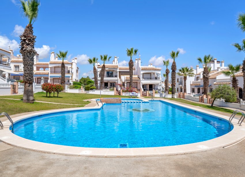 Resale - Villa * - Orihuela Costa - Los Dolses