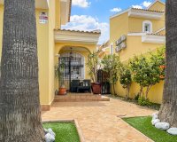 Resale - Villa - Orihuela Costa - Los Dolses
