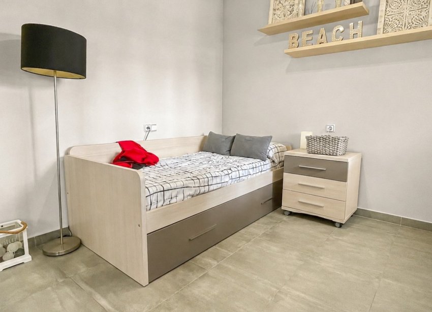 Resale - Villa - Orihuela Costa - Los Dolses