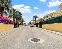 Resale - Villa - Orihuela Costa - Los Dolses