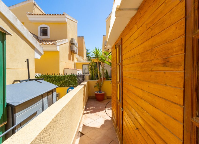 Resale - Villa - Orihuela Costa - Los Dolses