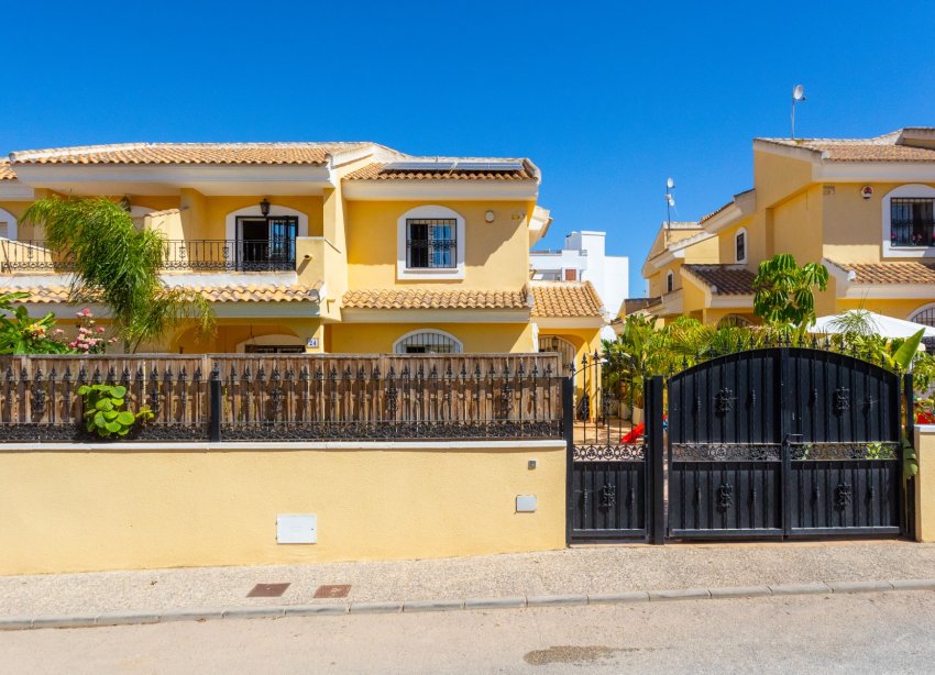 Resale - Villa - Orihuela Costa - Los Dolses