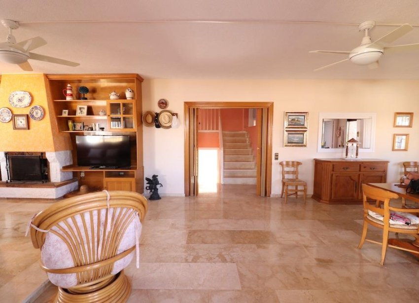 Resale - Villa - Orihuela Costa - MUY CERCA DE LA PLAYA