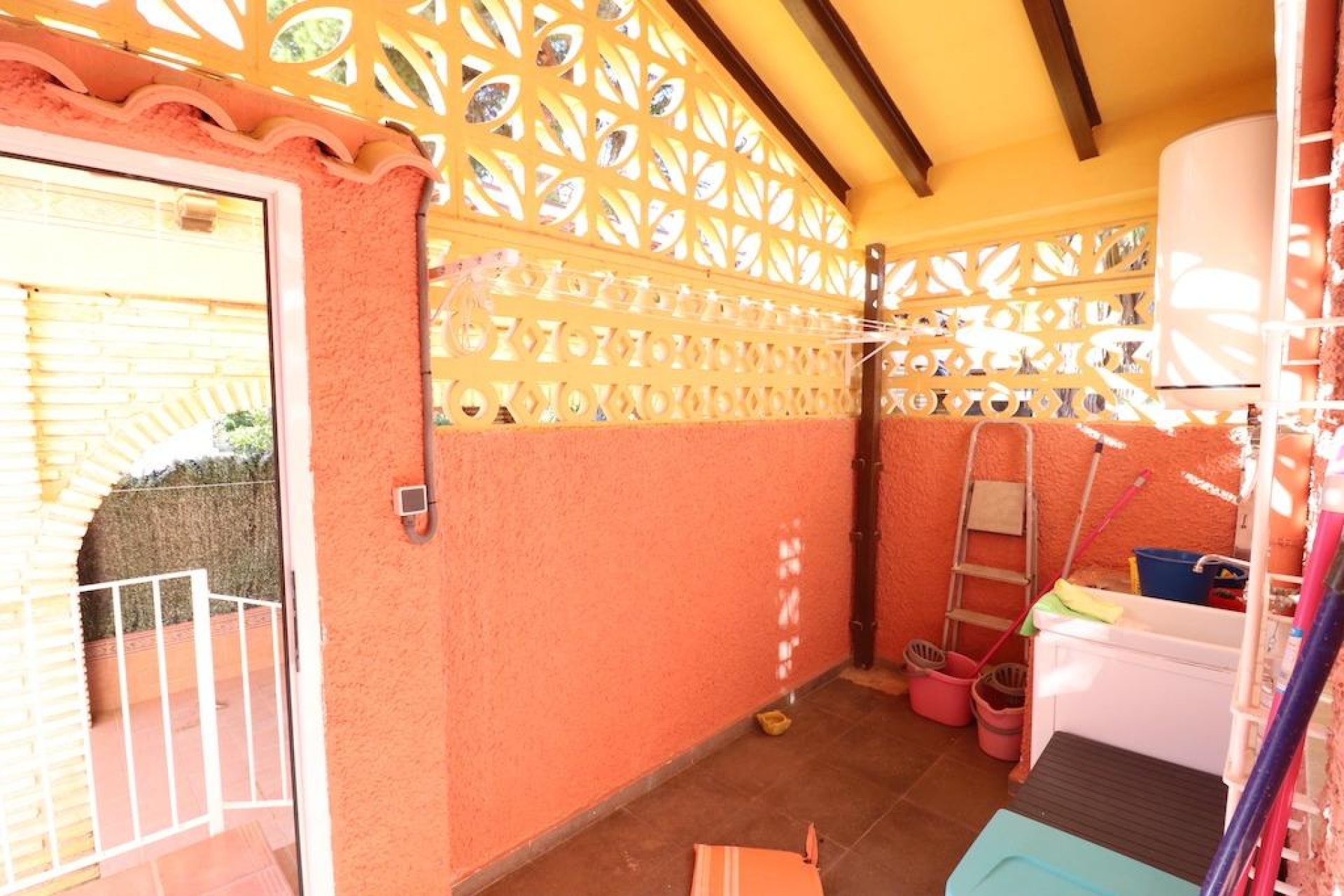 Resale - Villa - Orihuela Costa - MUY CERCA DE LA PLAYA