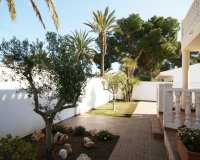 Resale - Villa - Orihuela Costa - MUY CERCA DE LA PLAYA
